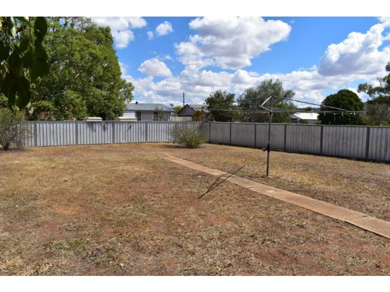 35 Hawkins Street, Wellington NSW 2820