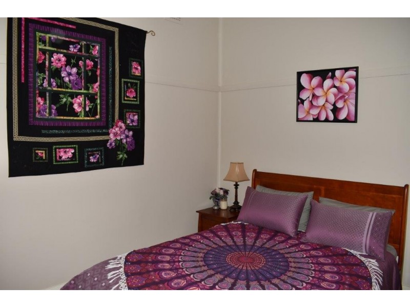 33 King Street Yeoval via, Wellington NSW 2820