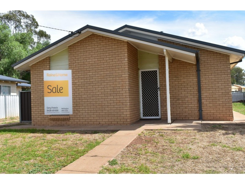 7 Walker Crescent, Wellington NSW 2820