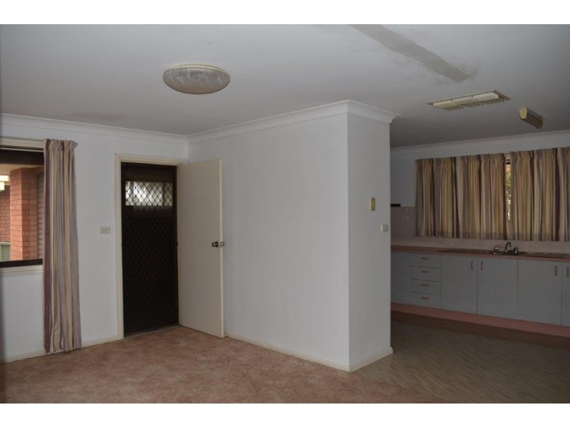 71 Warne Street, Wellington NSW 2820