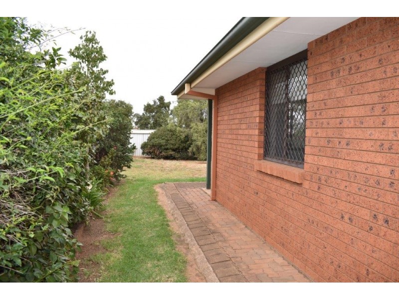 71 Warne Street, Wellington NSW 2820