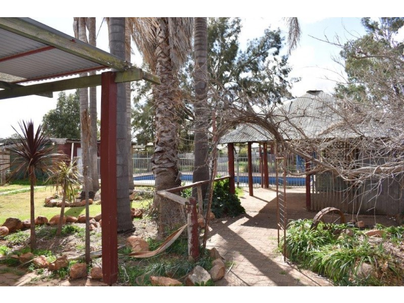 10 King Street, Yeoval NSW 2868