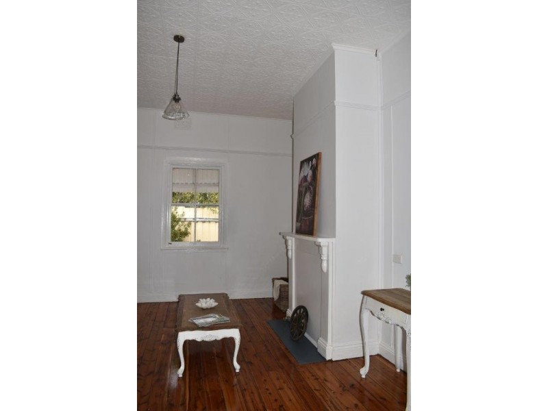 44 Arthur Street, Wellington NSW 2820