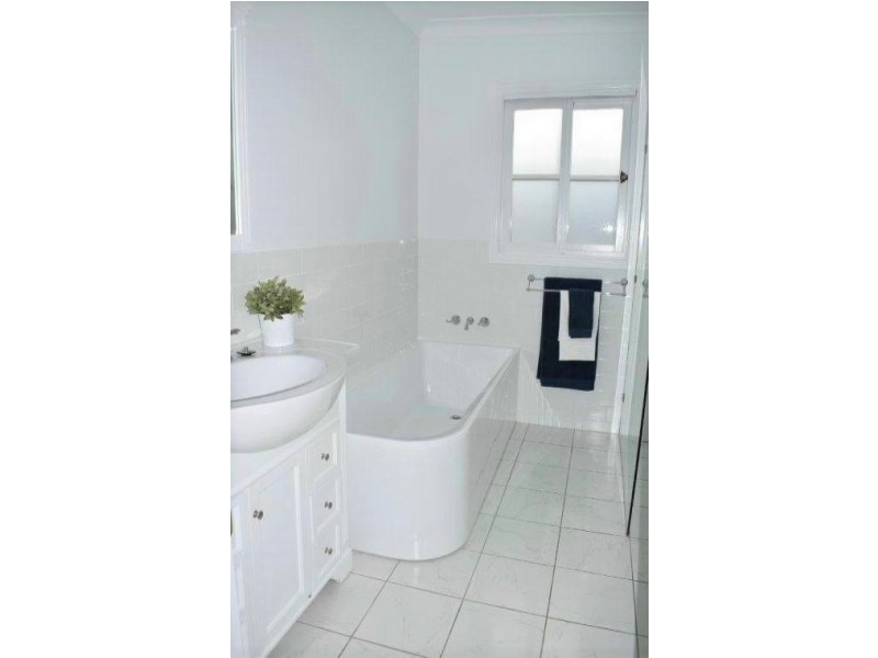 44 Arthur Street, Wellington NSW 2820