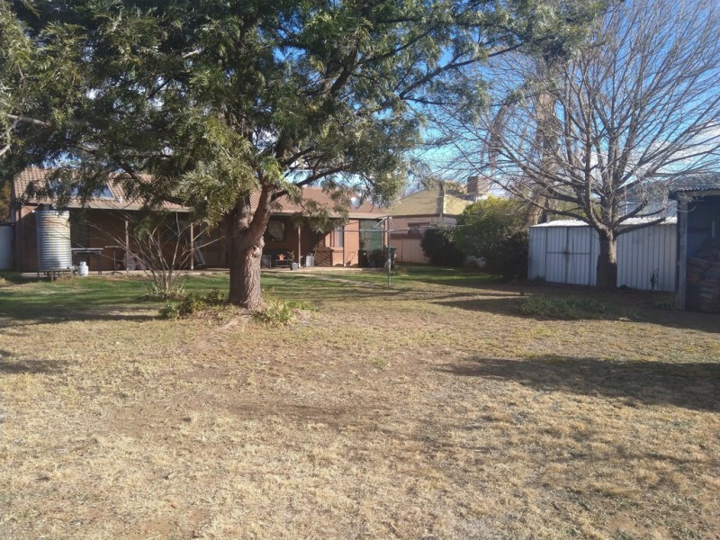 62 Montefiores Street, Wellington NSW 2820