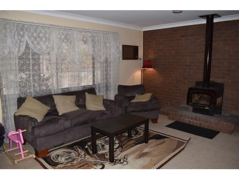 62 Montefiores Street, Wellington NSW 2820