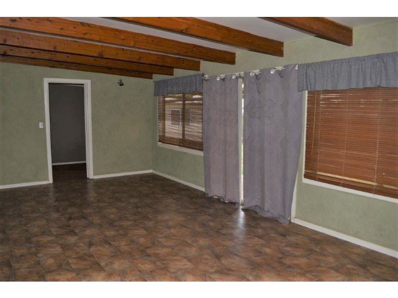 10 King Street Yeoval via, Wellington NSW 2820