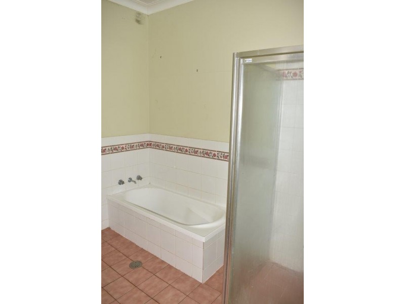 10 King Street Yeoval via, Wellington NSW 2820