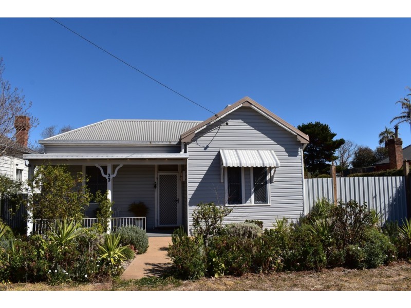 33 Arthur Street, Wellington NSW 2820