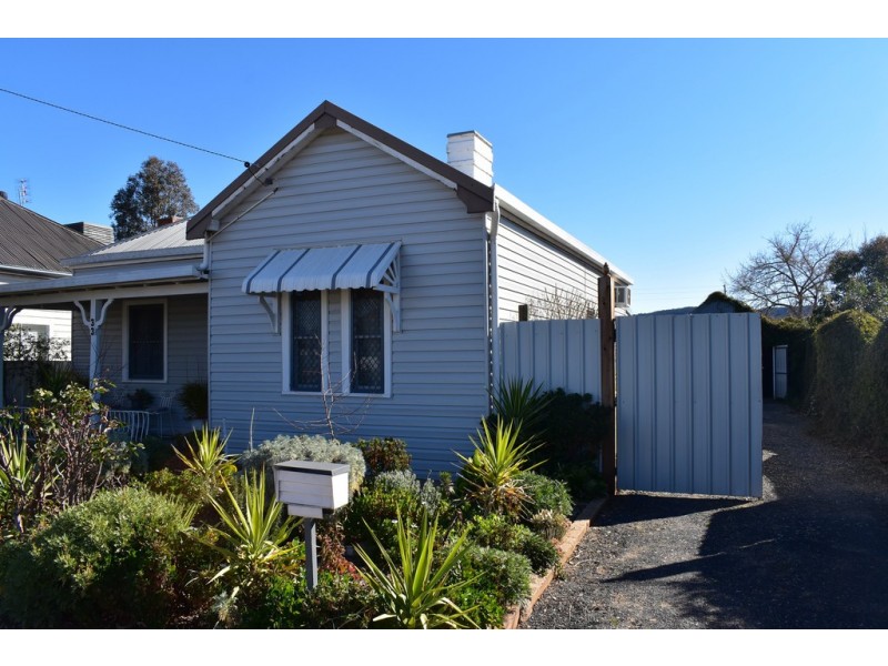 33 Arthur Street, Wellington NSW 2820