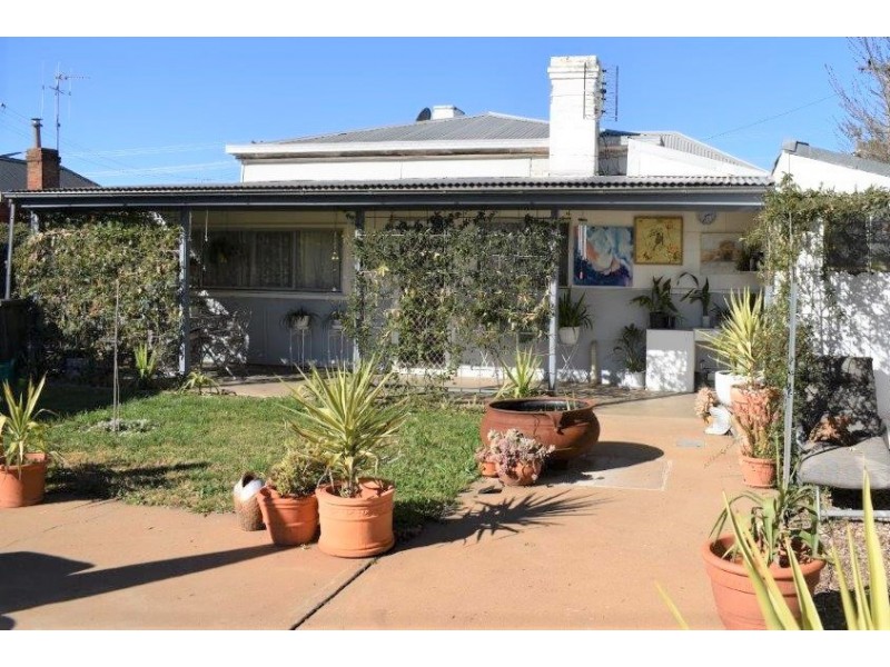 33 Arthur Street, Wellington NSW 2820