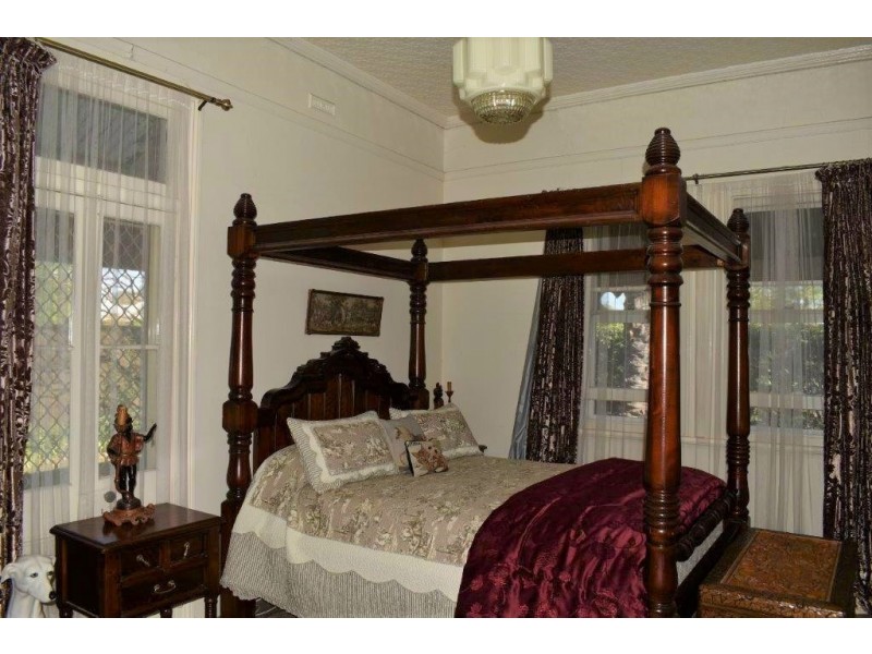 110 Warne Street, Wellington NSW 2820