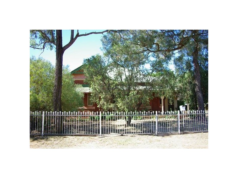 80 Gisborne Street, Wellington NSW 2820