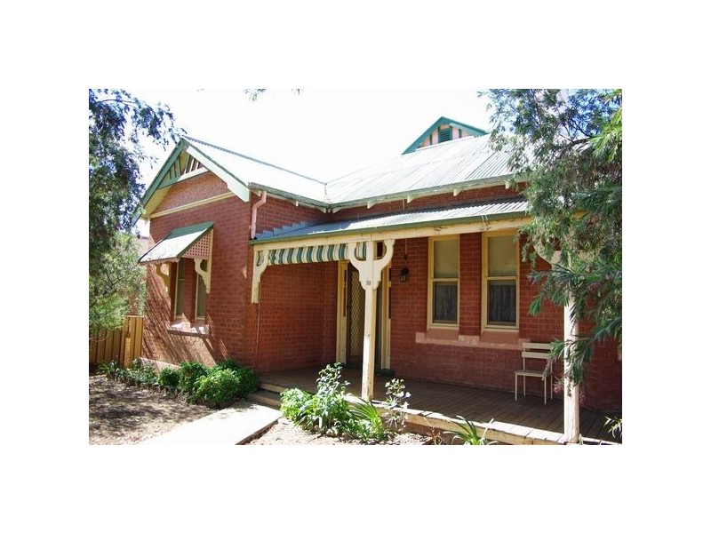 80 Gisborne Street, Wellington NSW 2820