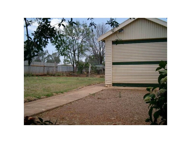 1 Dibbs Street, Wellington NSW 2820