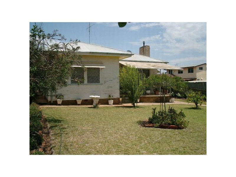 1 Dibbs Street, Wellington NSW 2820