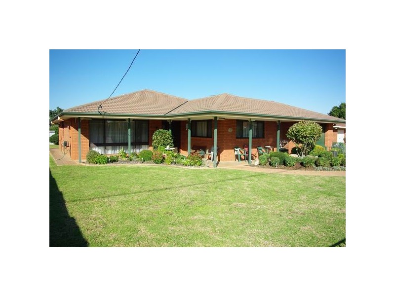71 Warne Street, Wellington NSW 2820