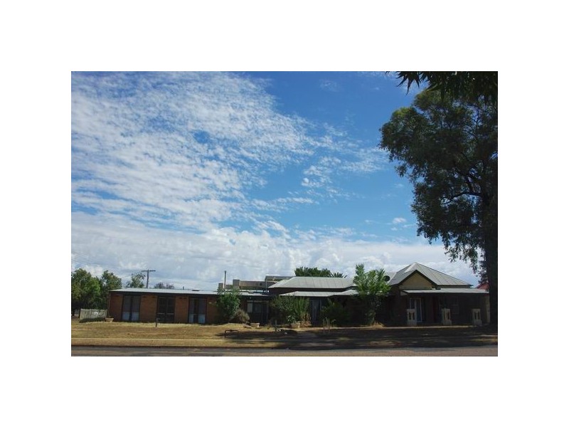 92-94 Warne Street, Wellington NSW 2820