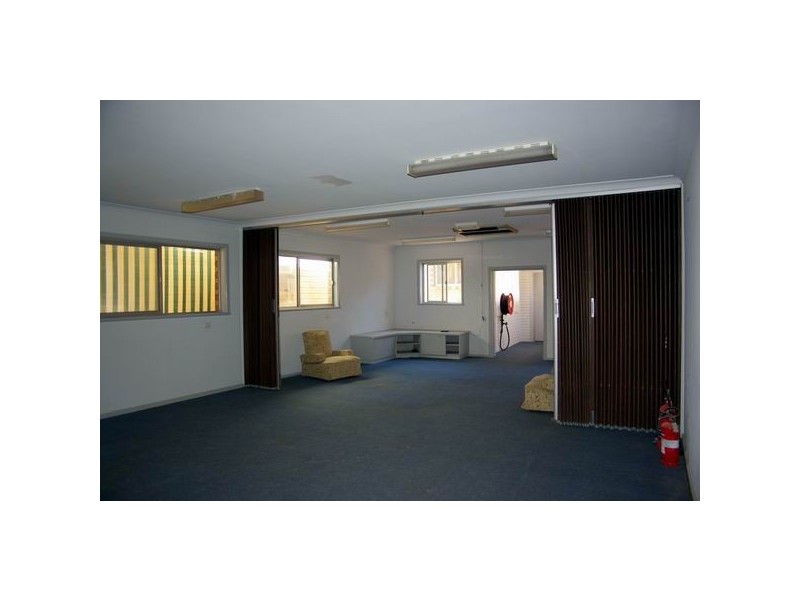 92-94 Warne Street, Wellington NSW 2820