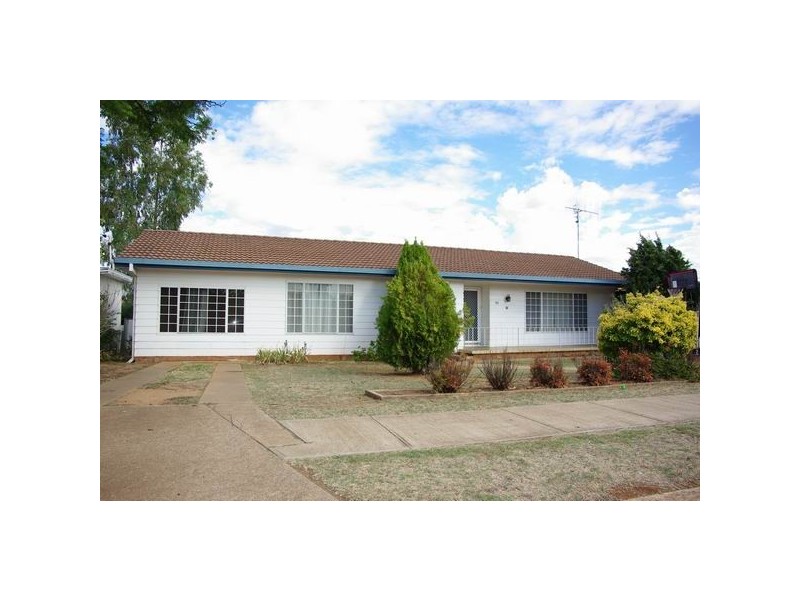 53 Pierce Street, Wellington NSW 2820