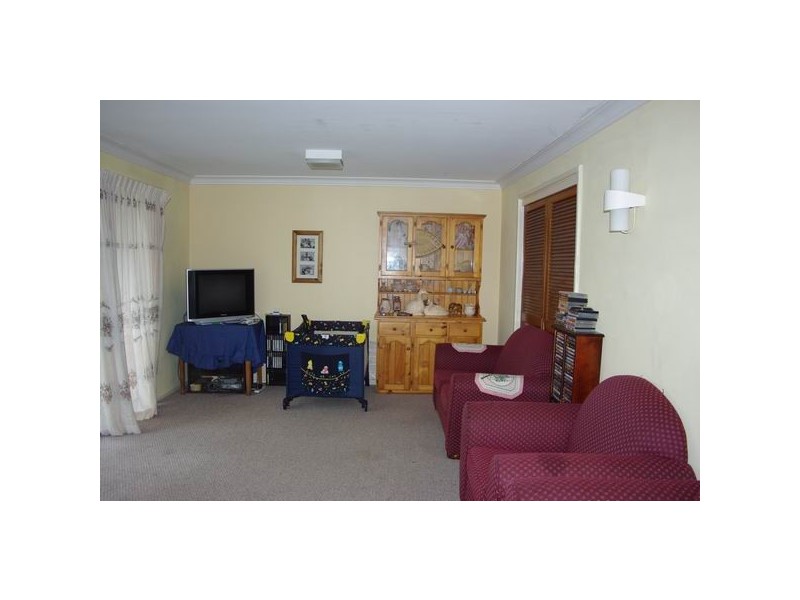 90 Gobolion Street, Wellington NSW 2820