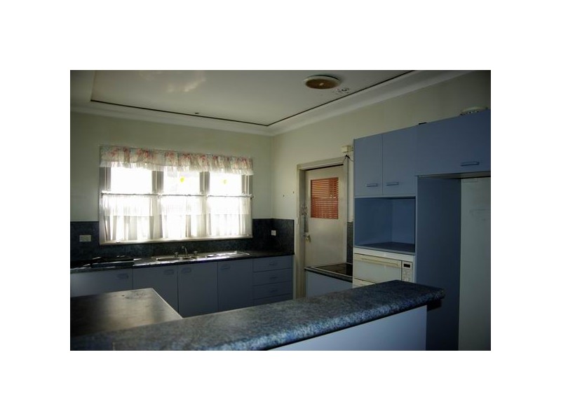 37a Simpson Street, Wellington NSW 2820