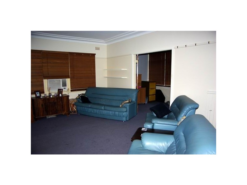 17 Gisborne Street, Wellington NSW 2820