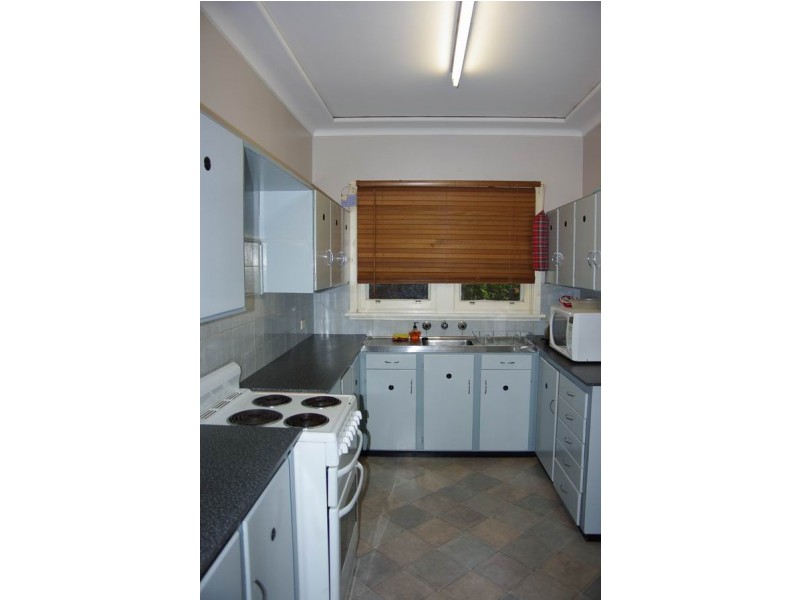 17 Gisborne Street, Wellington NSW 2820