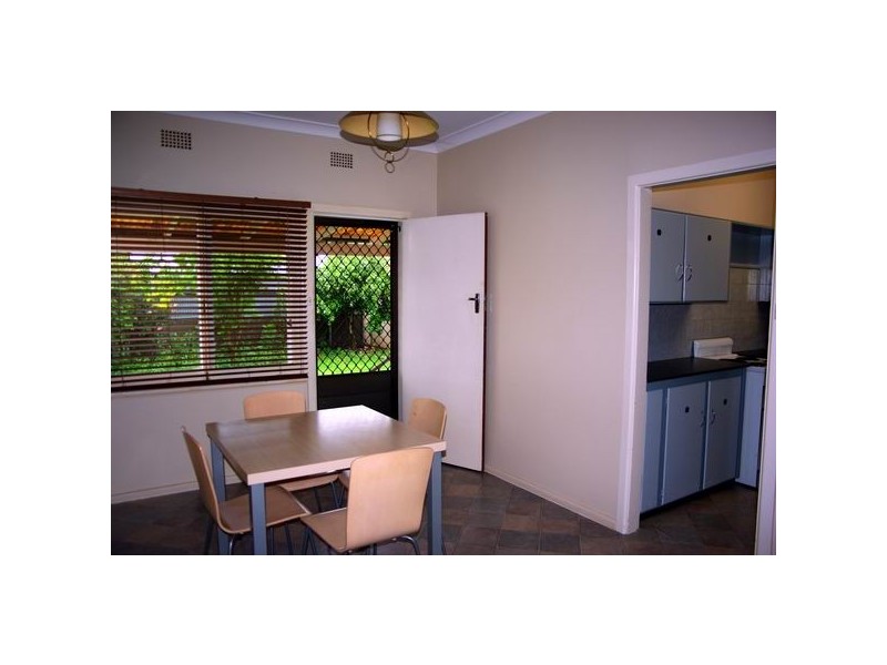 17 Gisborne Street, Wellington NSW 2820