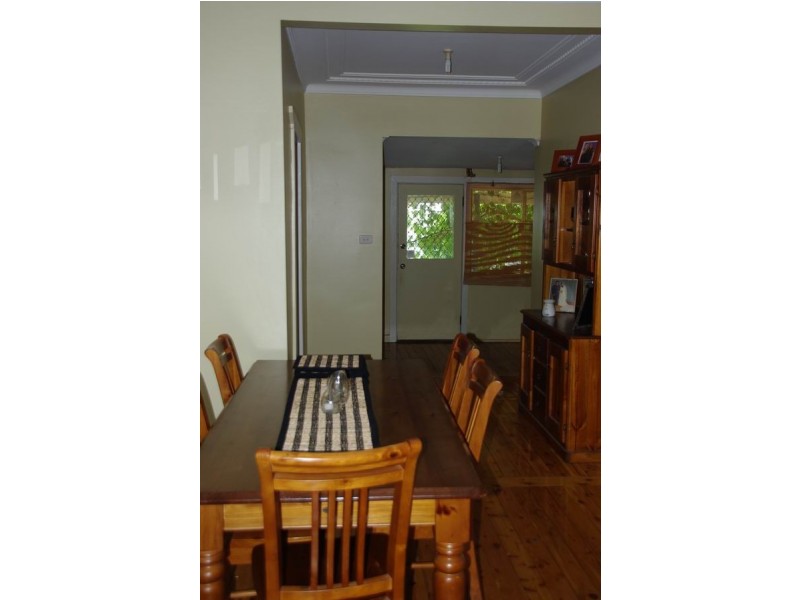 17 Raymond Street, Wellington NSW 2820