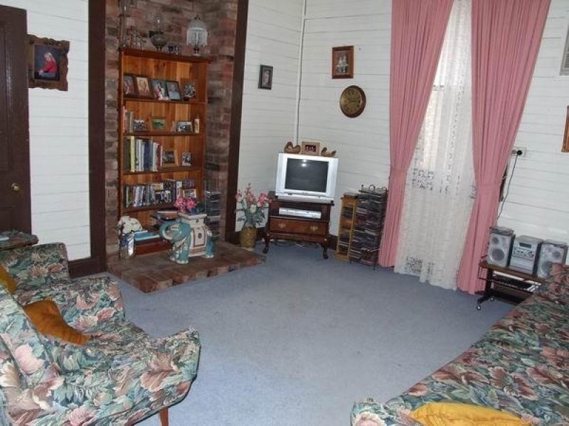 72 Maxwell Street, Wellington NSW 2820