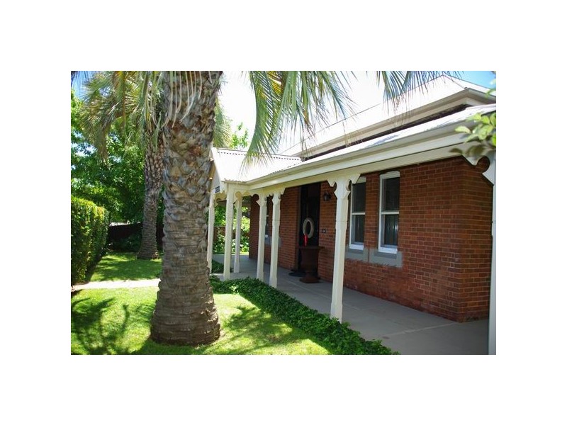 110 Warne Street, Wellington NSW 2820