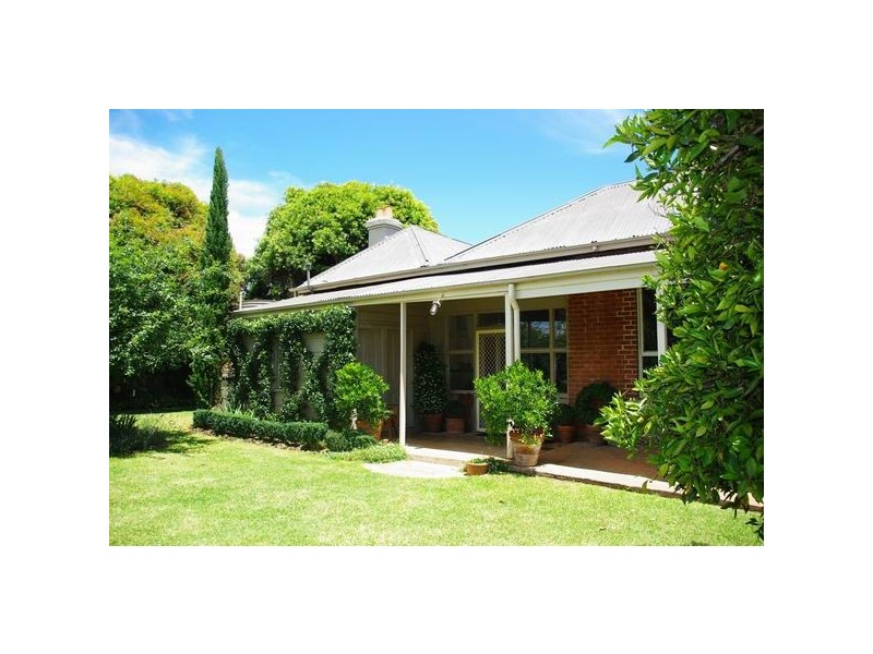 110 Warne Street, Wellington NSW 2820