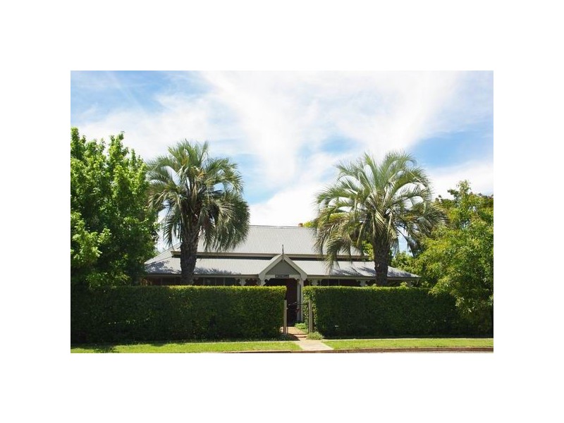 110 Warne Street, Wellington NSW 2820