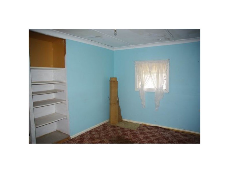 16 Samuel Street, Wellington NSW 2820