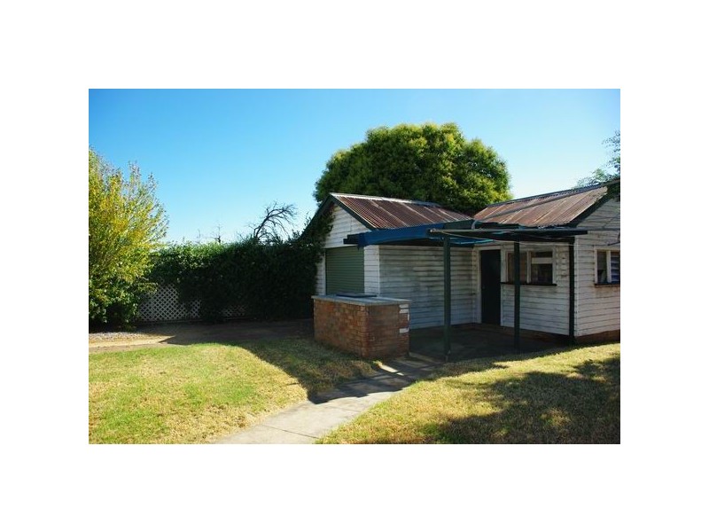 145 Percy Street, Wellington NSW 2820