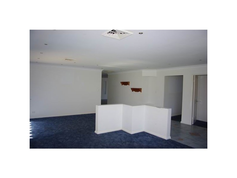 2 Tristania Street, Wellington NSW 2820