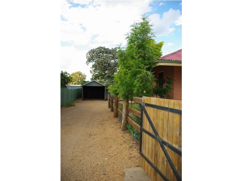 138 Warne Street, Wellington NSW 2820