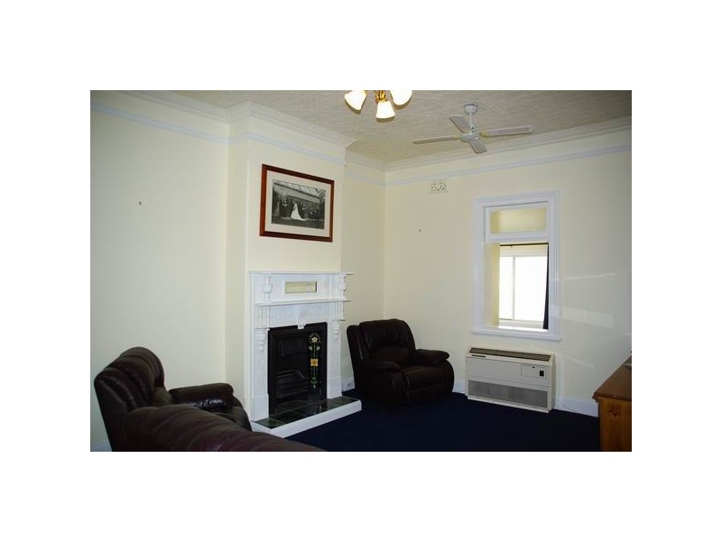 138 Warne Street, Wellington NSW 2820