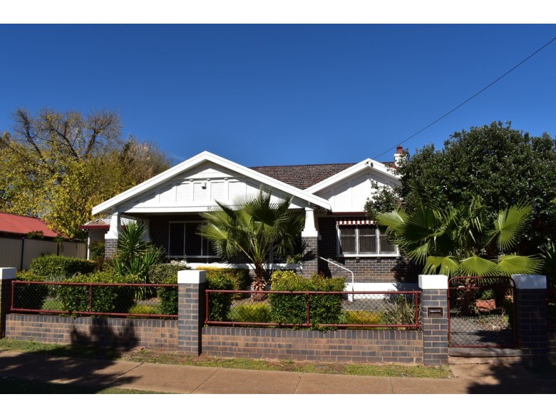 87 Gisborne Street, Wellington NSW 2820