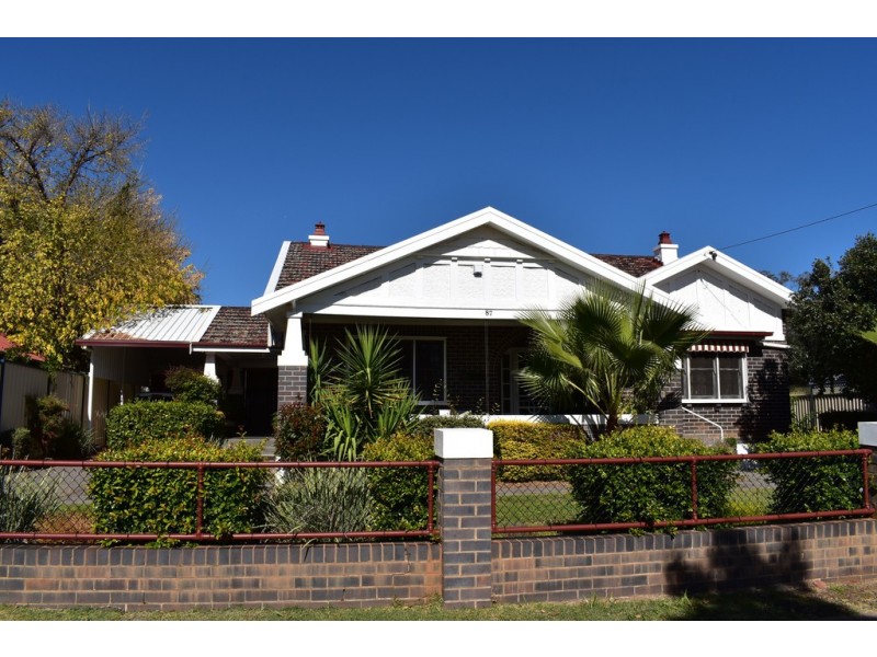 87 Gisborne Street, Wellington NSW 2820