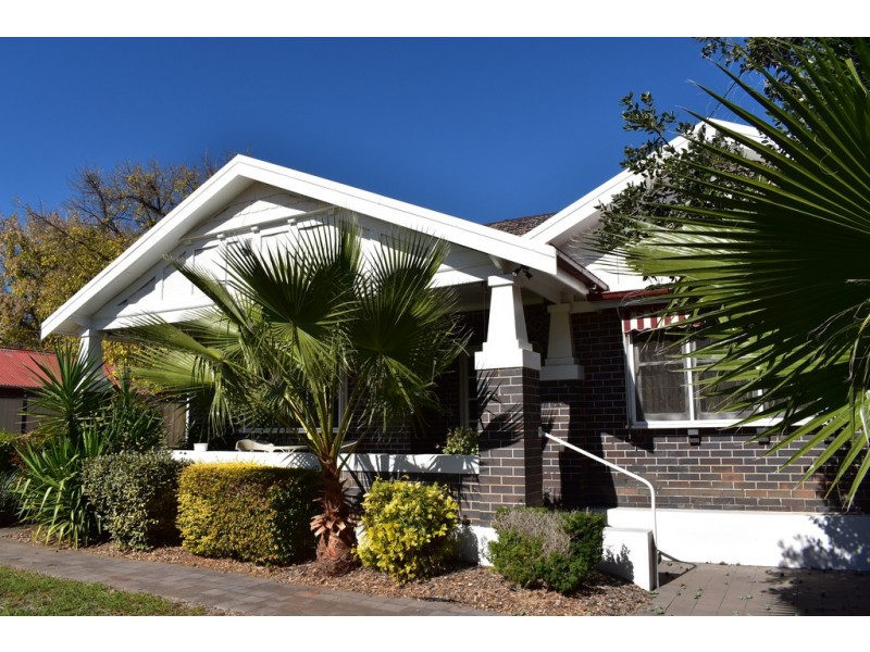 87 Gisborne Street, Wellington NSW 2820