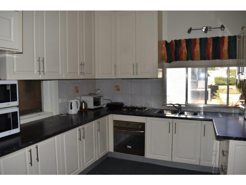 87 Gisborne Street, Wellington NSW 2820