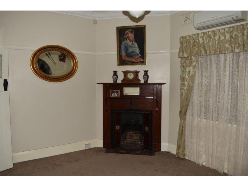 87 Gisborne Street, Wellington NSW 2820