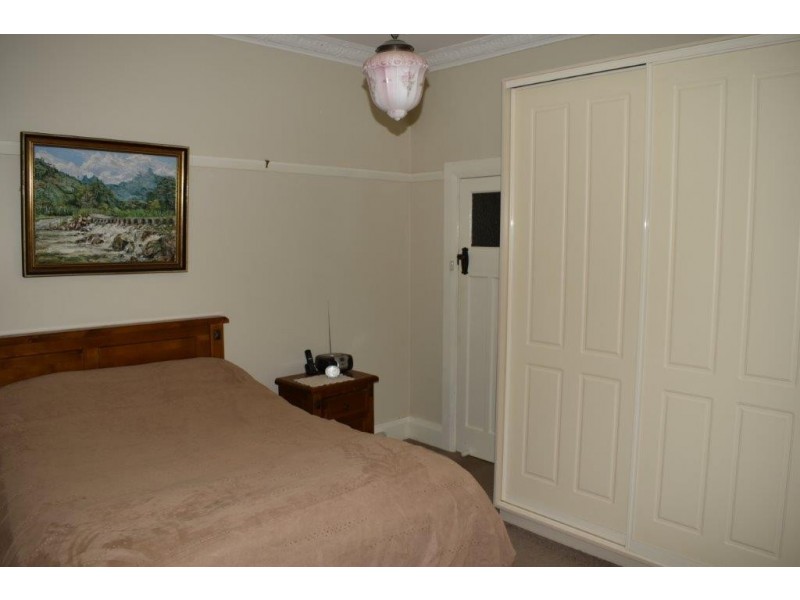 87 Gisborne Street, Wellington NSW 2820