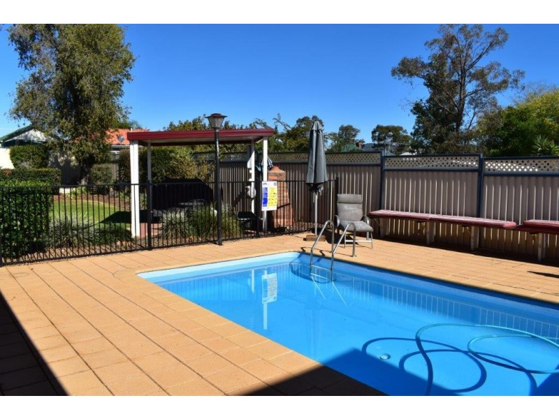 87 Gisborne Street, Wellington NSW 2820