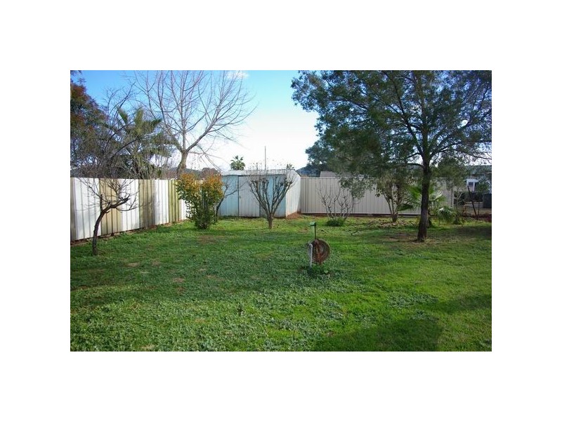 27 Arthur Street, Wellington NSW 2820