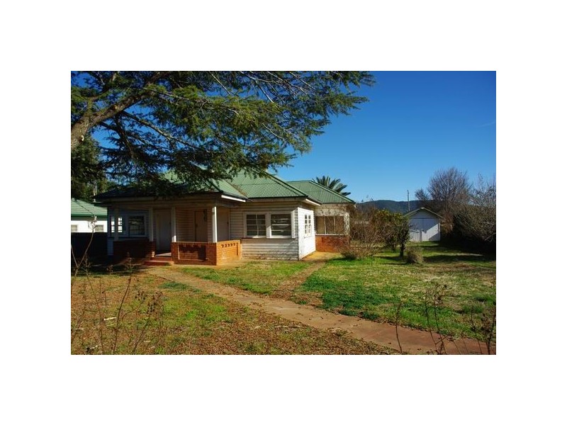 73 Simpson Street, Wellington NSW 2820