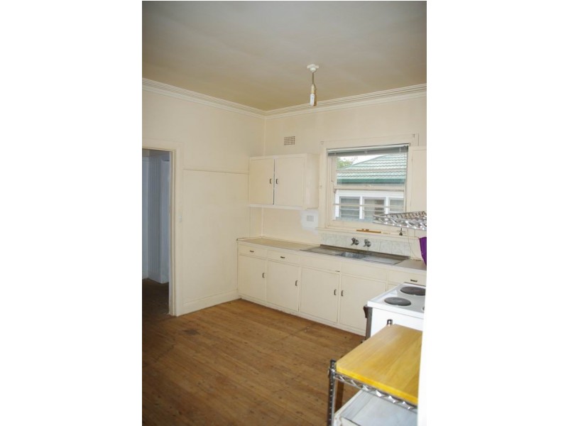 73 Simpson Street, Wellington NSW 2820