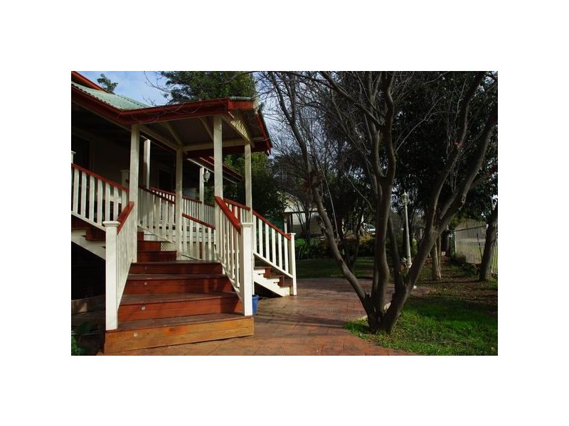7 Sutton Street, Wellington NSW 2820